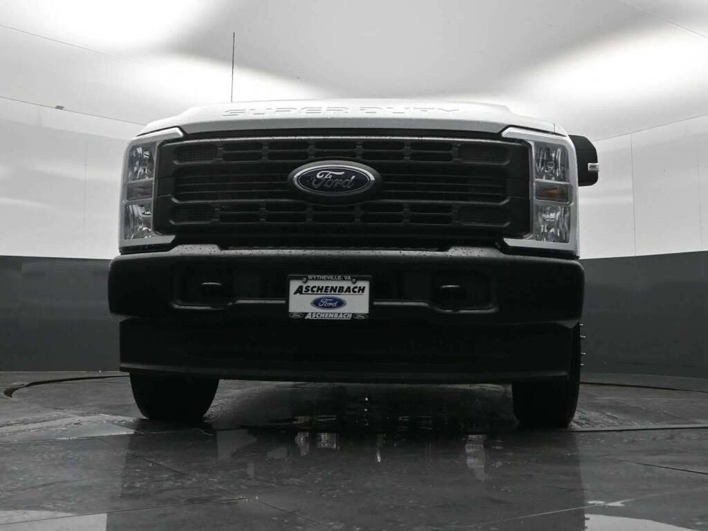 2026 Ford F-350 Chassis XL