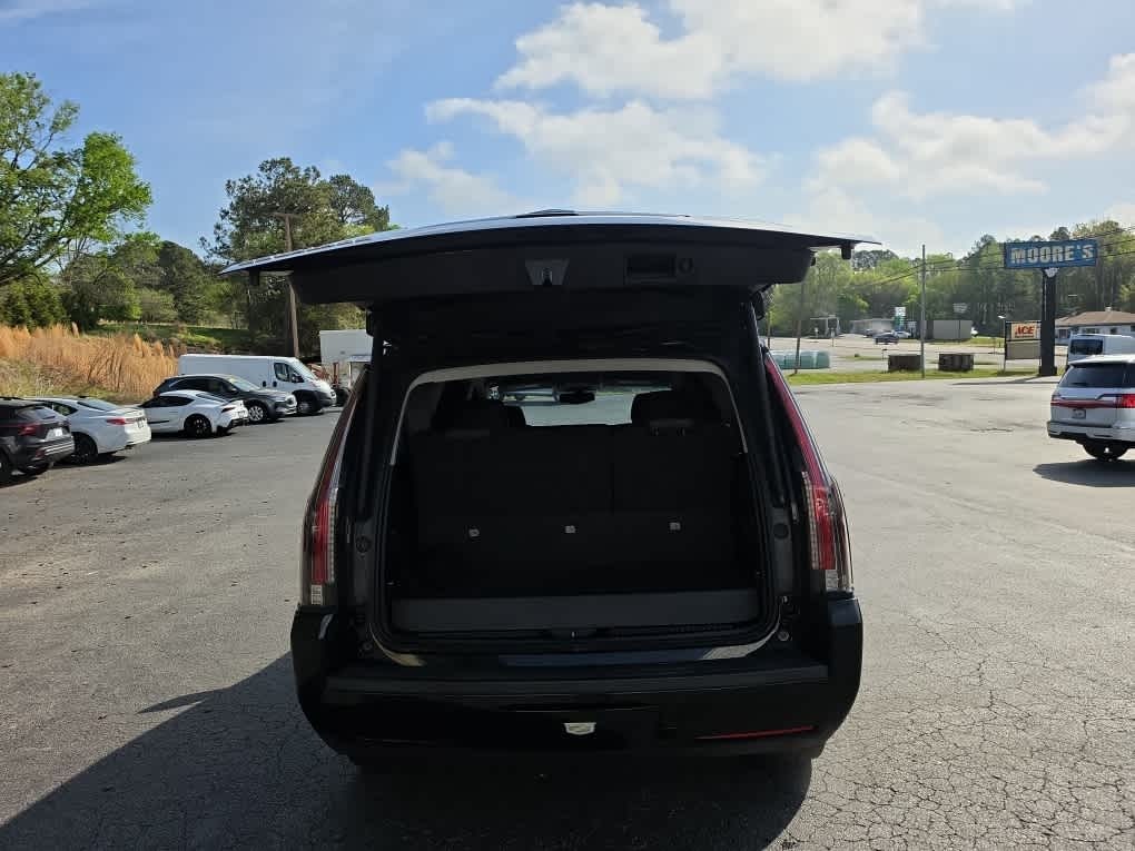 2018 Cadillac Escalade Standard