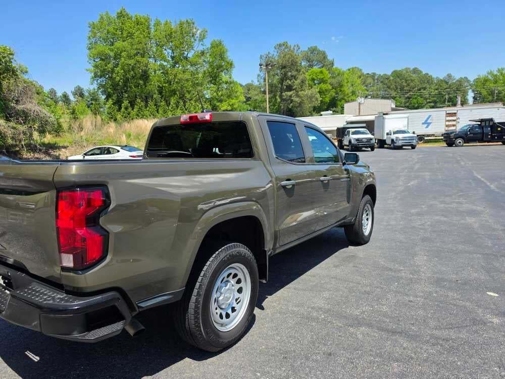 2023 Chevrolet Colorado 2WD Crew Cab Short Box WT
