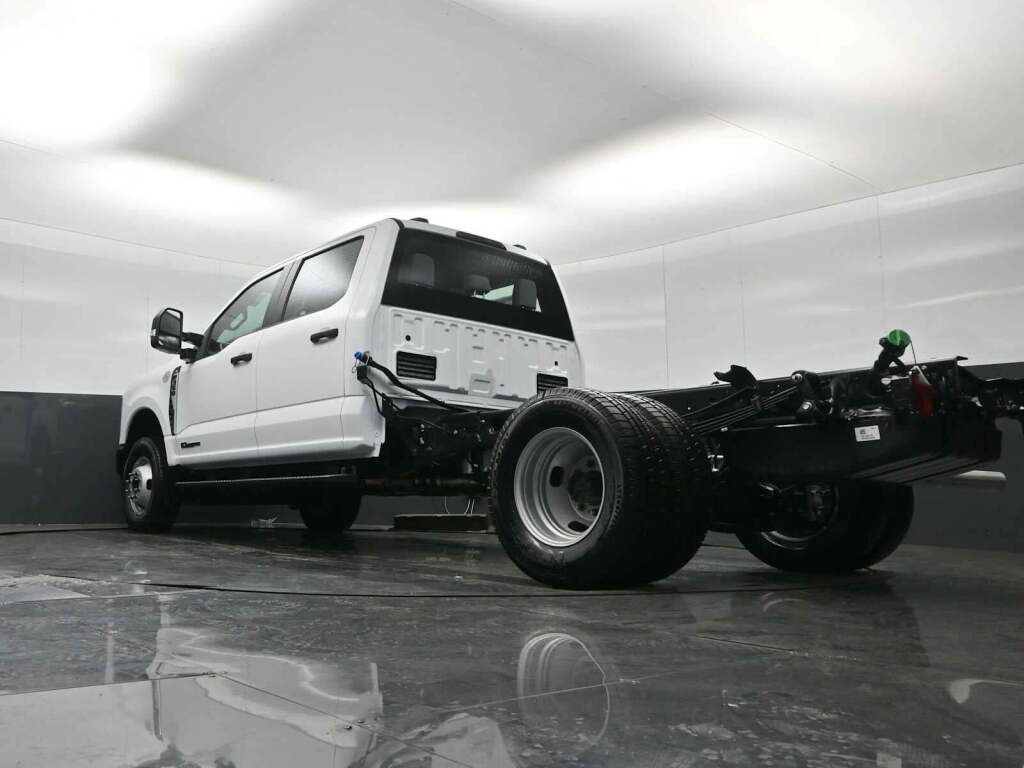 2026 Ford F-350 Chassis XL