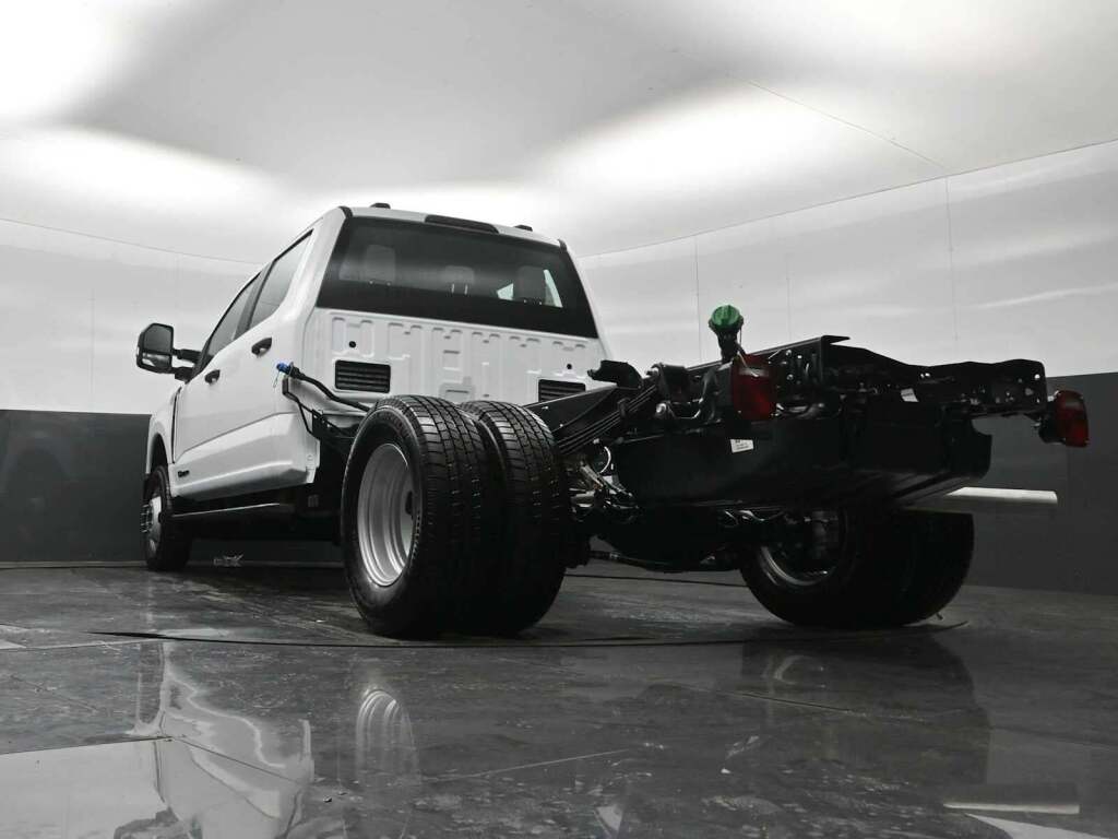 2026 Ford F-350 Chassis XL