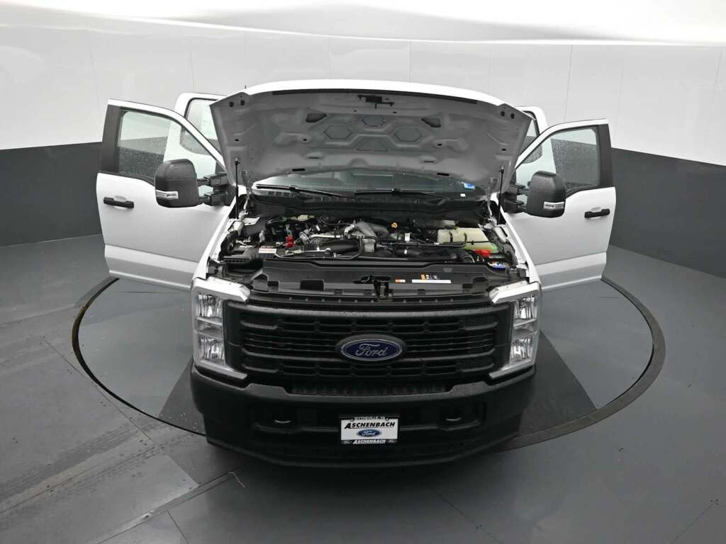 2026 Ford F-350 Chassis XL
