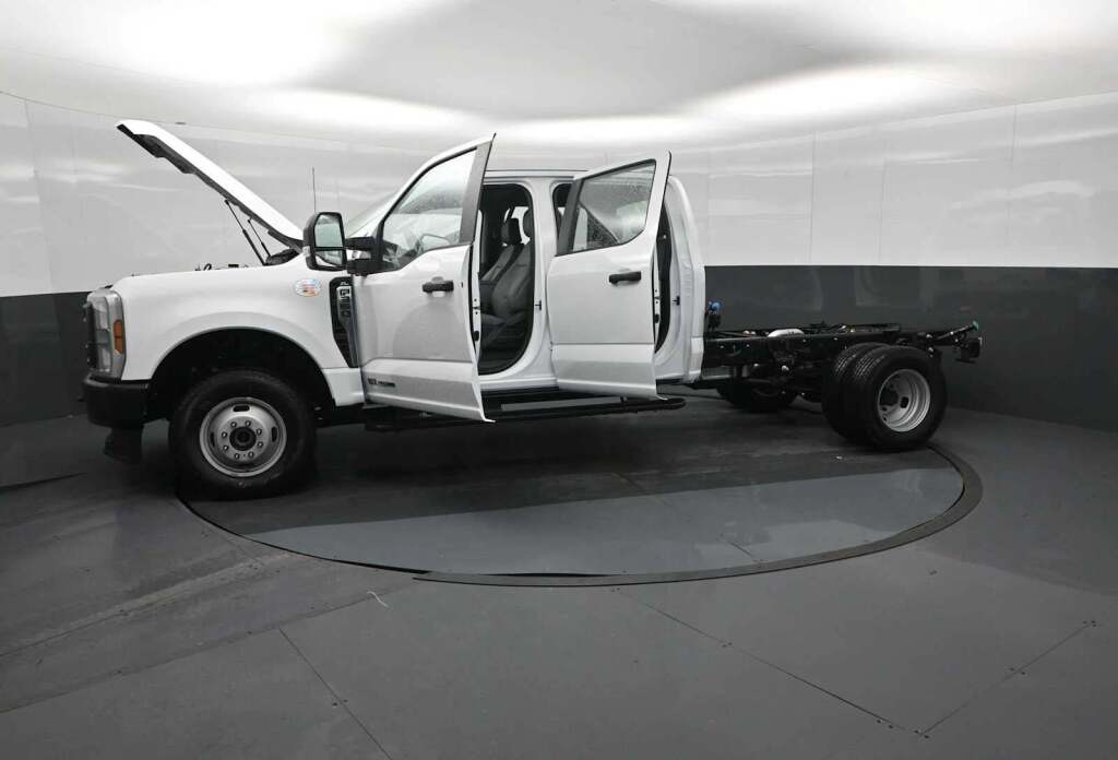2026 Ford F-350 Chassis XL
