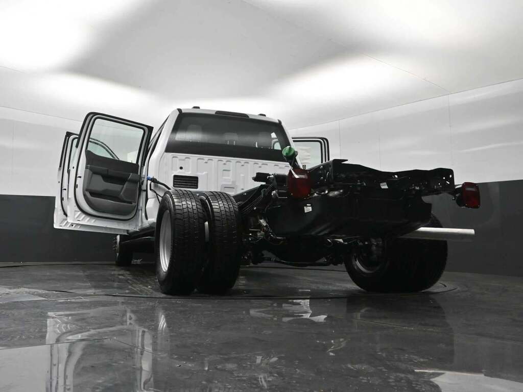 2026 Ford F-350 Chassis XL