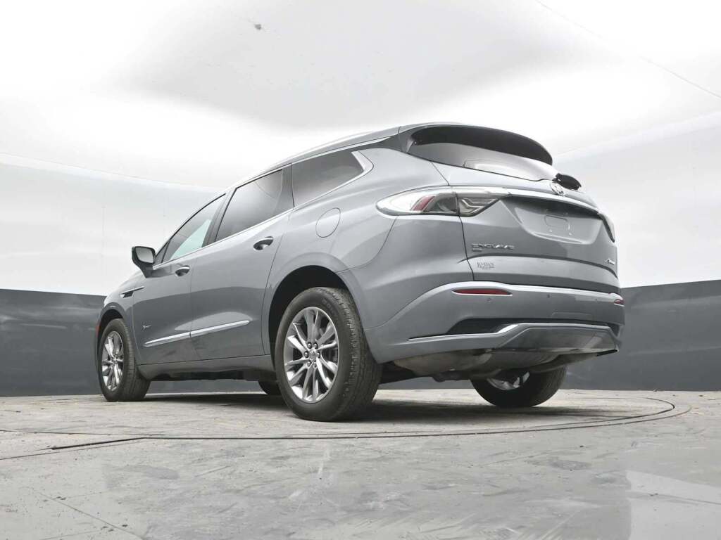 2024 Buick Enclave Avenir