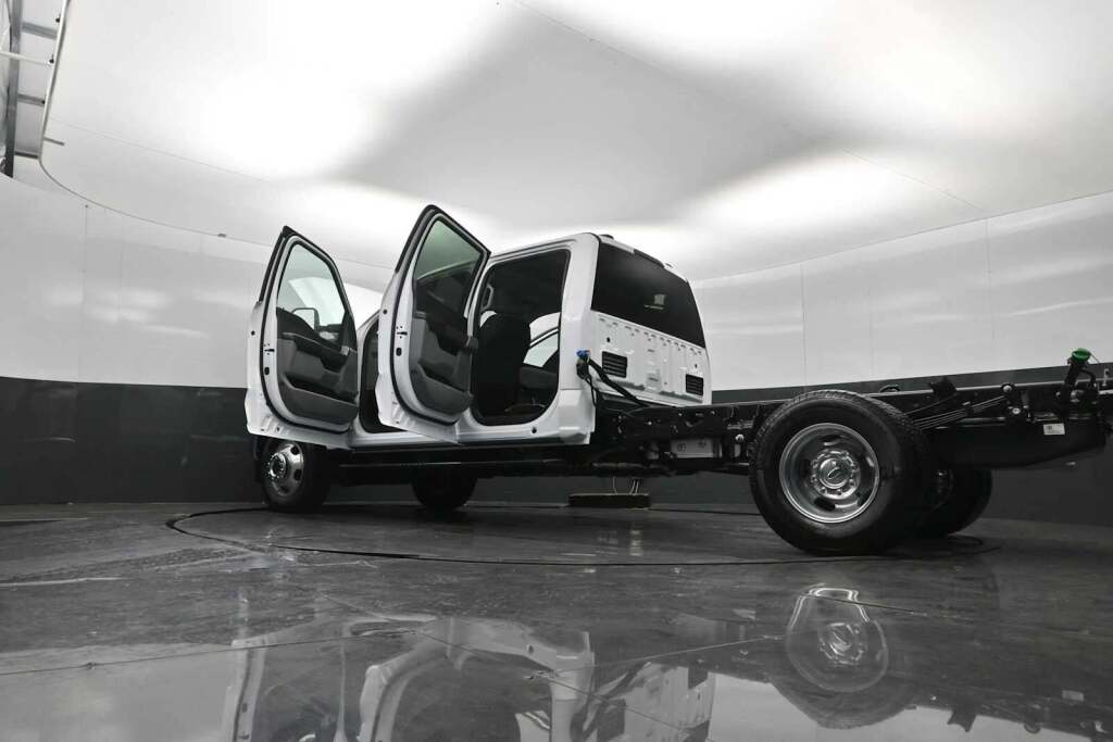 2026 Ford F-350 Chassis XLT