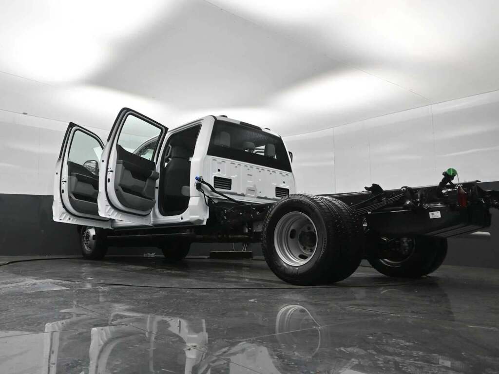 2026 Ford F-350 Chassis XL