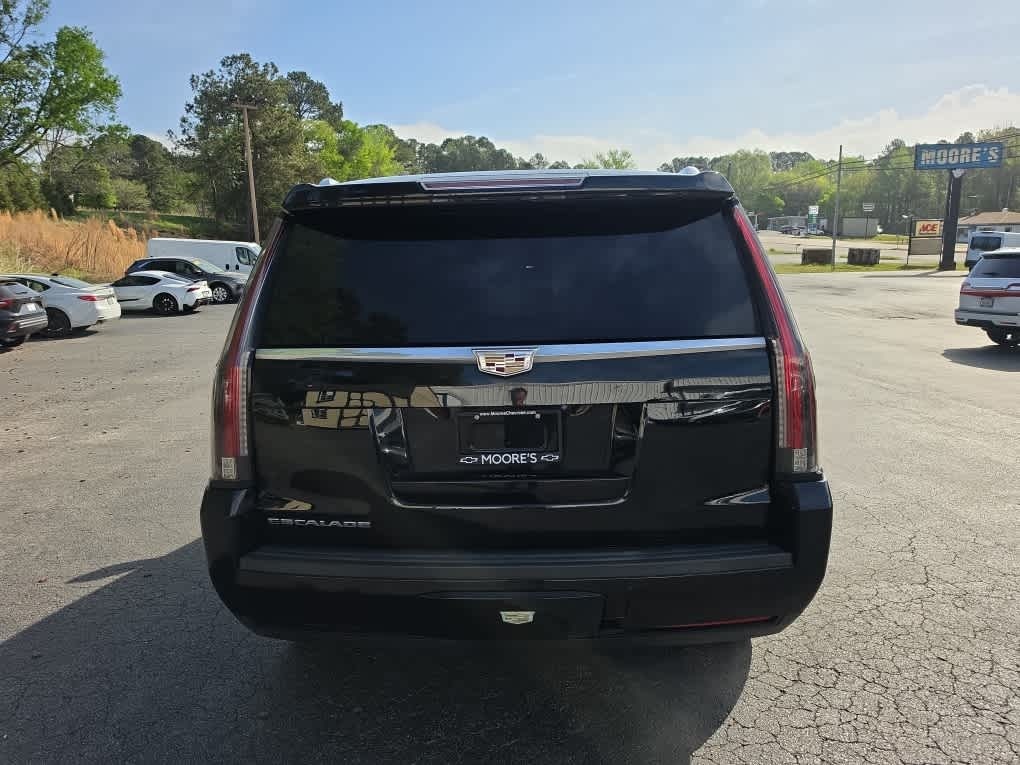 2018 Cadillac Escalade Standard