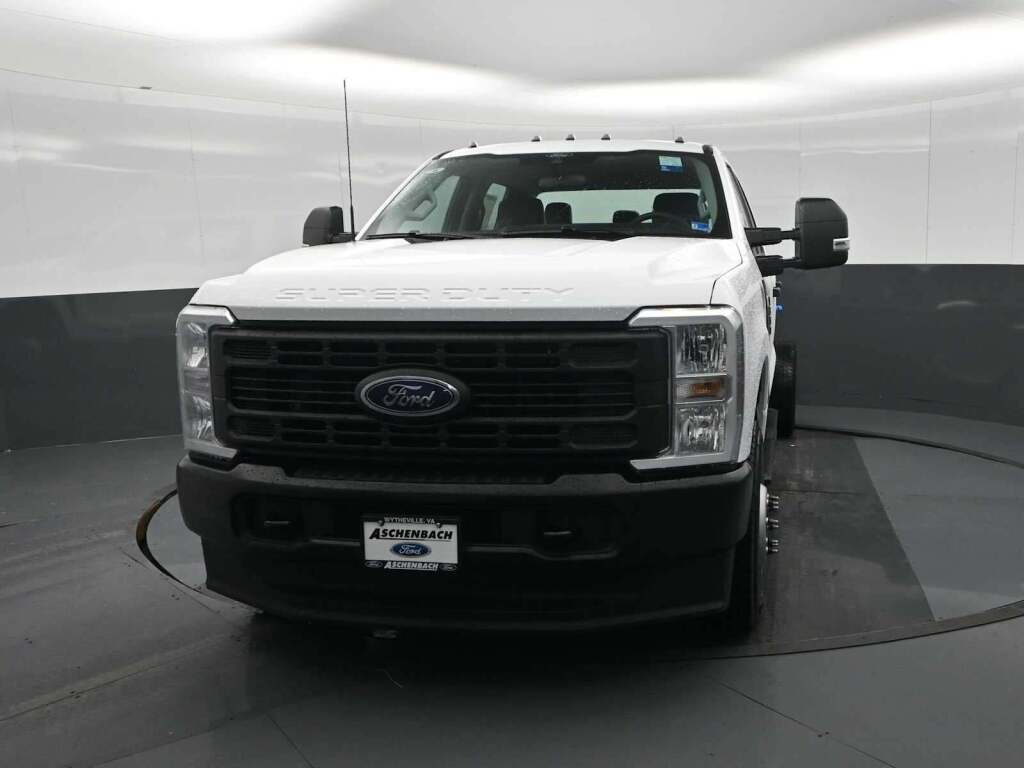 2026 Ford F-350 Chassis XL