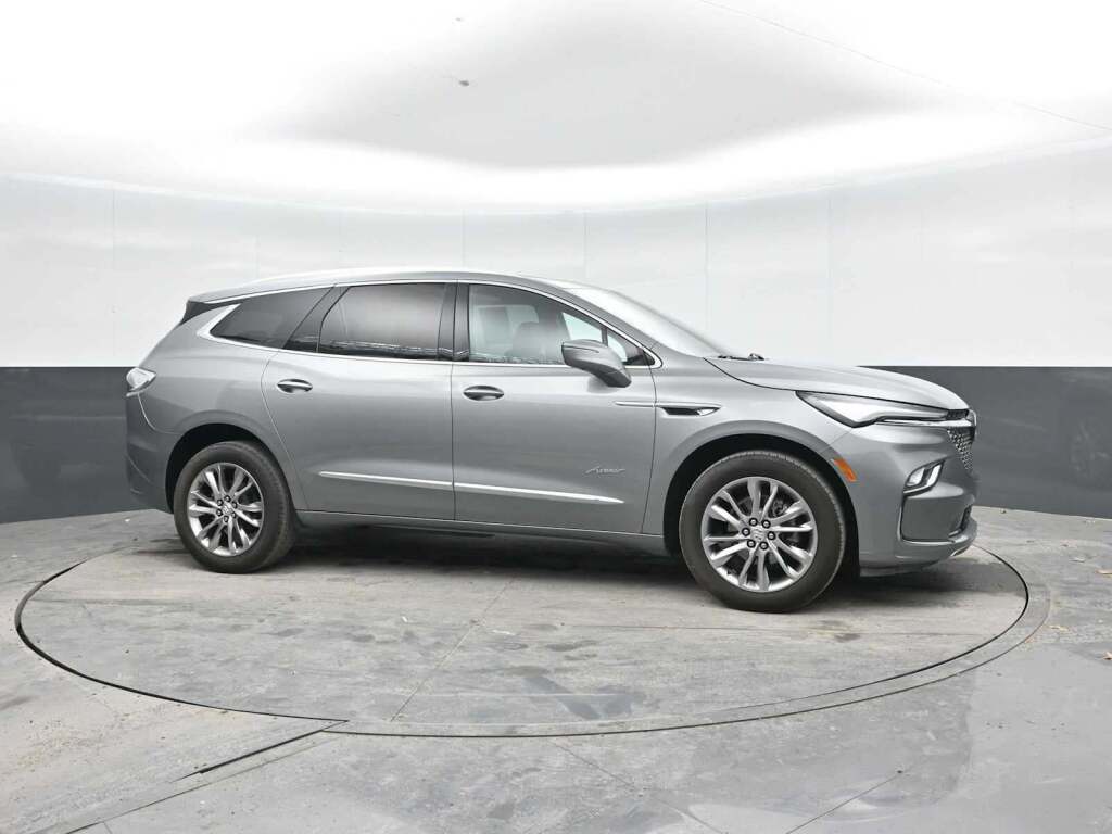2024 Buick Enclave Avenir