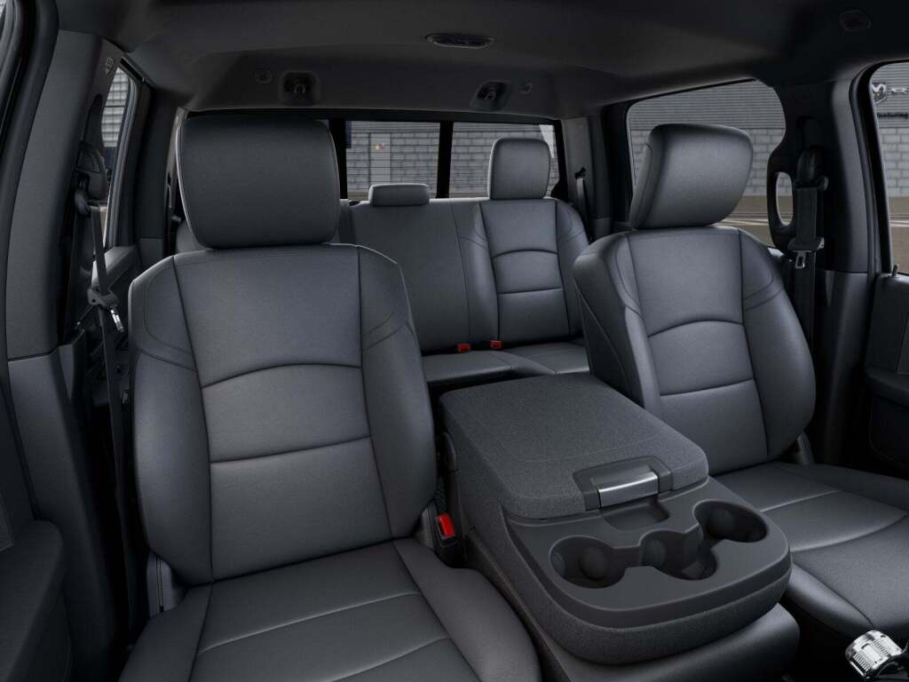 2026 Ram 3500 Chassis Tradesman/Big Horn