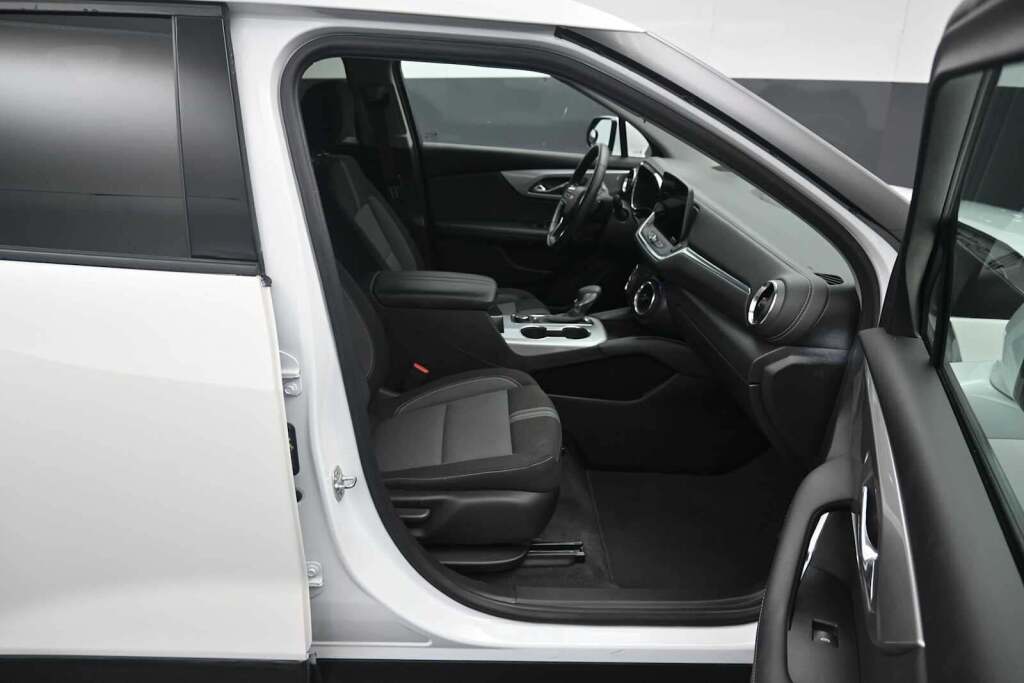 2023 Chevrolet Blazer AWD 2LT