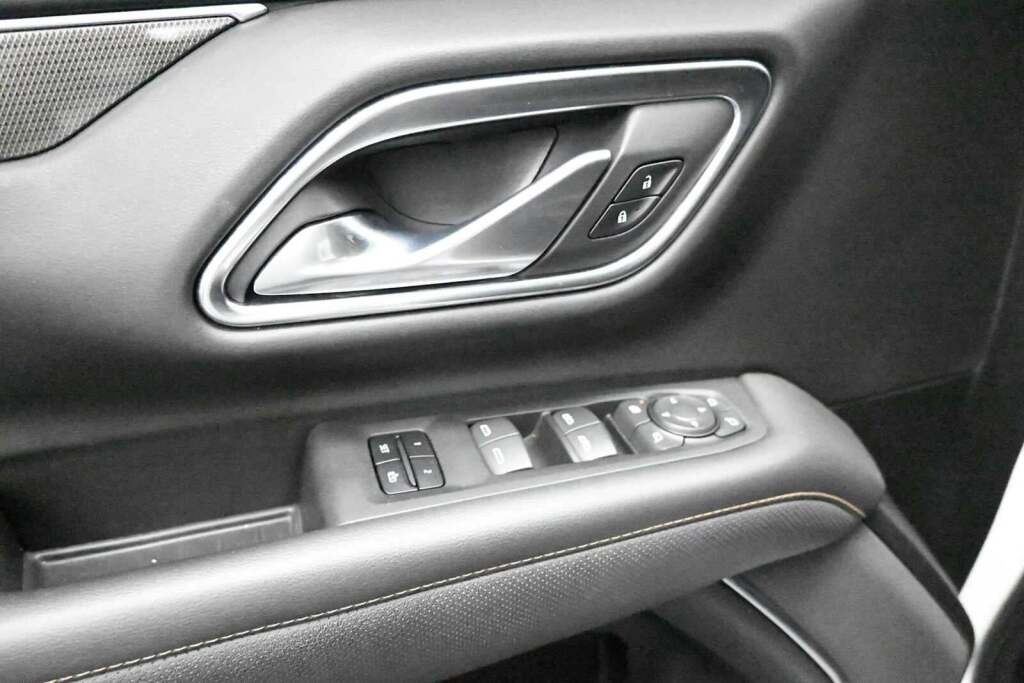 2022 GMC Yukon XL 4WD AT4