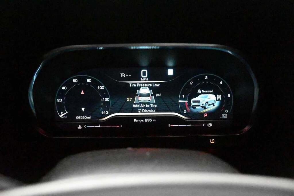 2022 GMC Yukon XL 4WD AT4