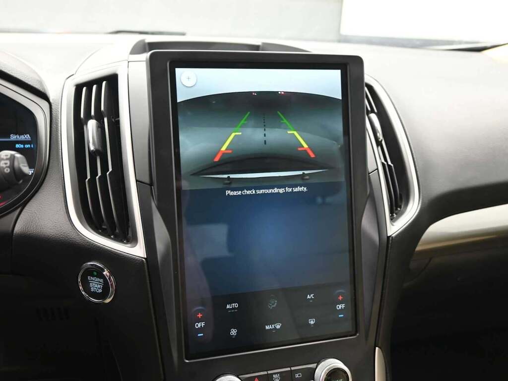 2023 Ford Edge SE