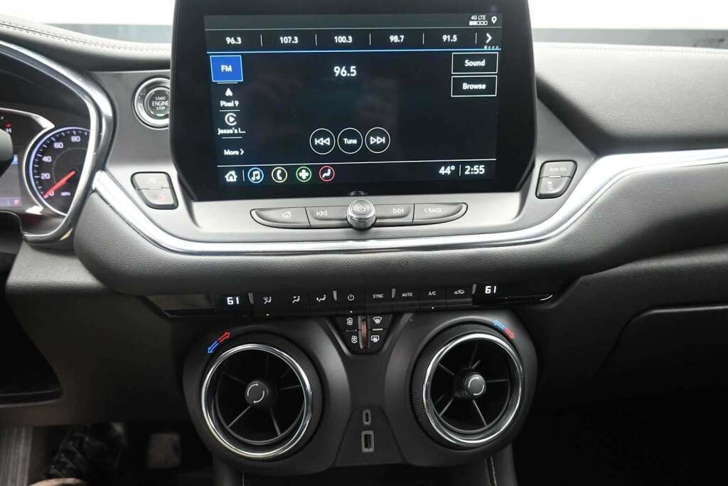 2023 Chevrolet Blazer AWD 2LT
