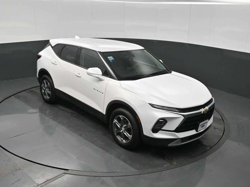 2023 Chevrolet Blazer AWD 2LT