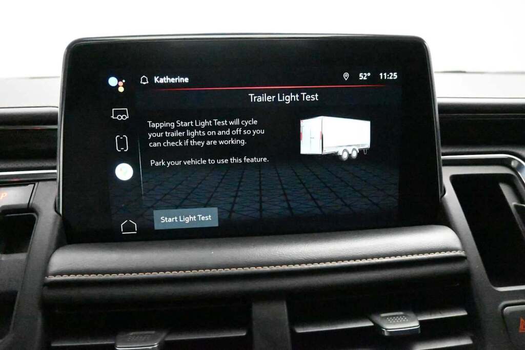 2022 GMC Yukon XL 4WD AT4