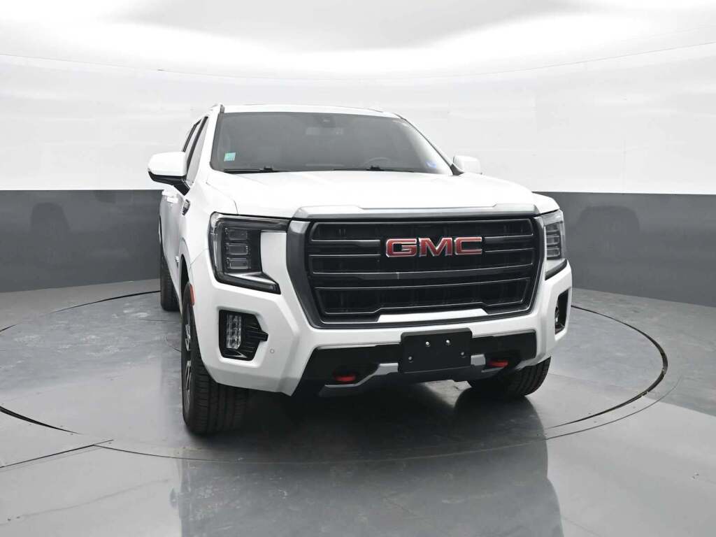 2022 GMC Yukon XL 4WD AT4