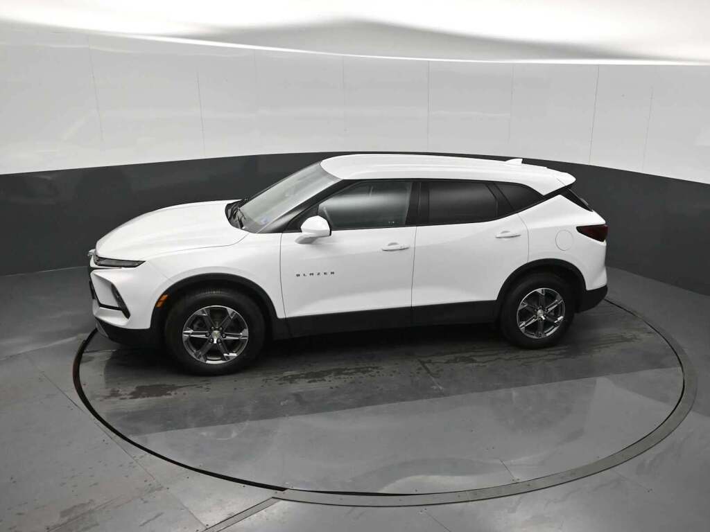 2023 Chevrolet Blazer AWD 2LT