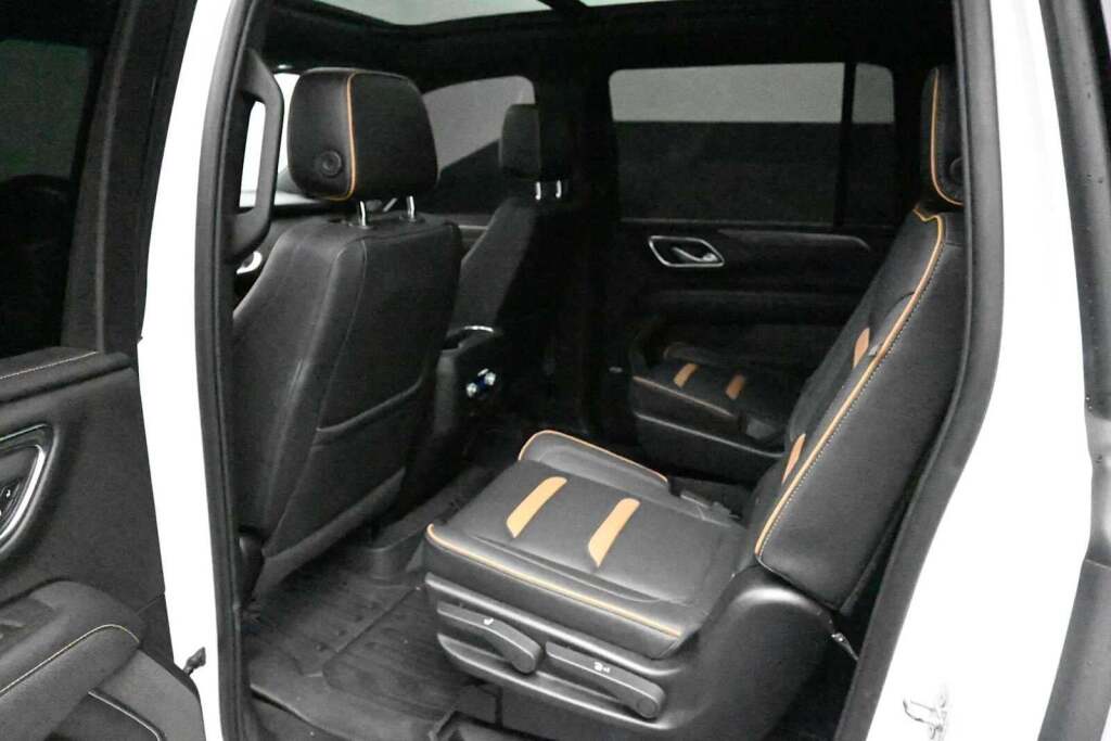 2022 GMC Yukon XL 4WD AT4