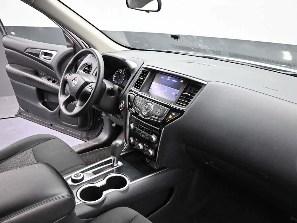 2020 Nissan Pathfinder S 4WD