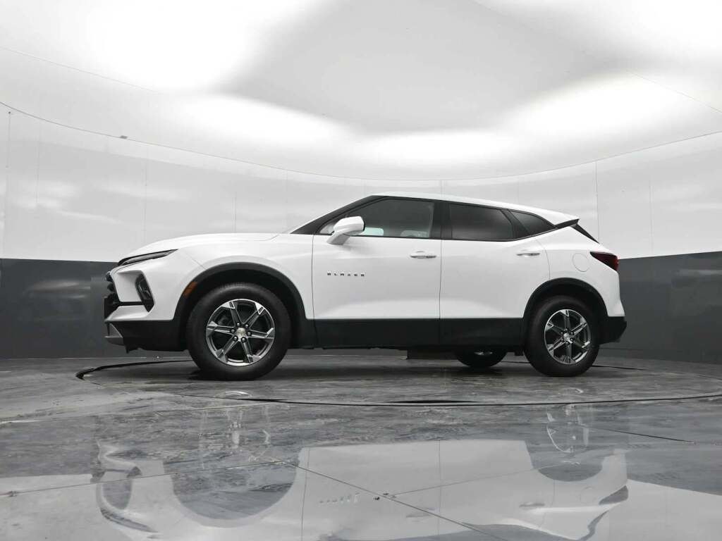 2023 Chevrolet Blazer AWD 2LT