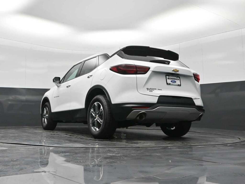 2023 Chevrolet Blazer AWD 2LT