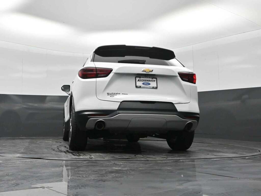 2023 Chevrolet Blazer AWD 2LT