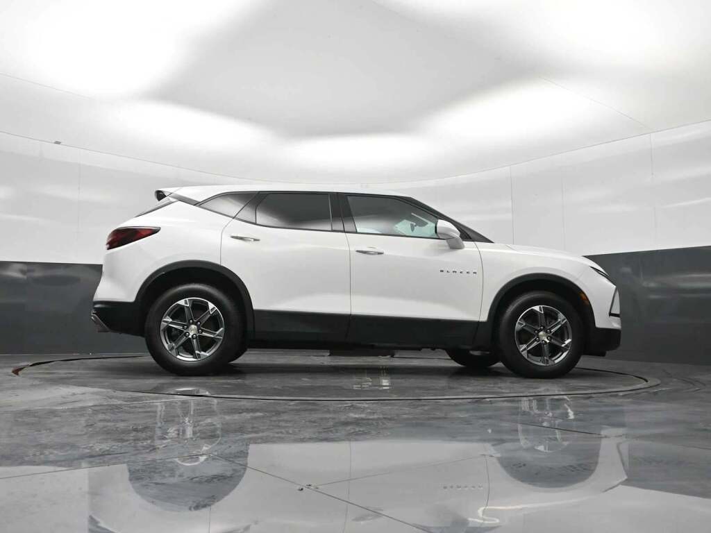 2023 Chevrolet Blazer AWD 2LT