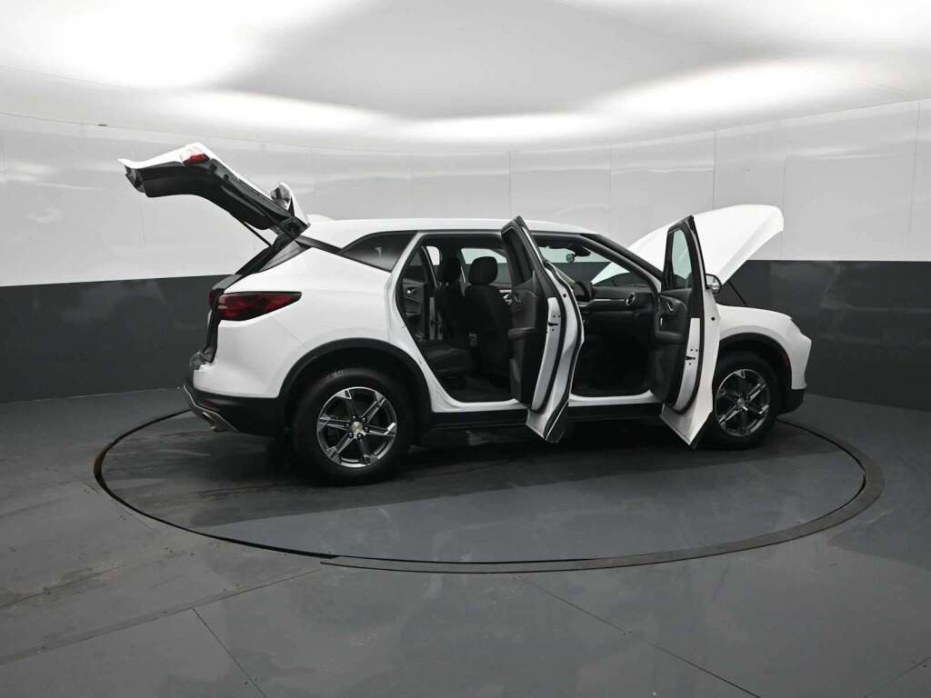 2023 Chevrolet Blazer AWD 2LT