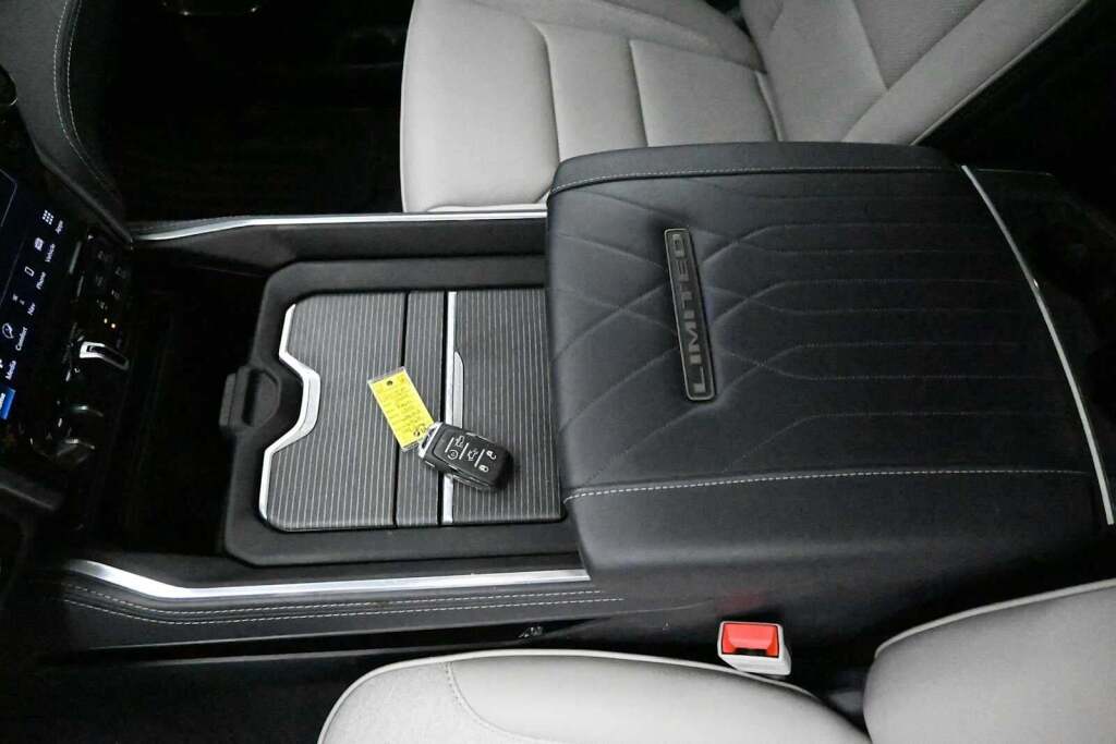 2024 Ram 1500 Limited Crew Cab 4x4 5'7" Box