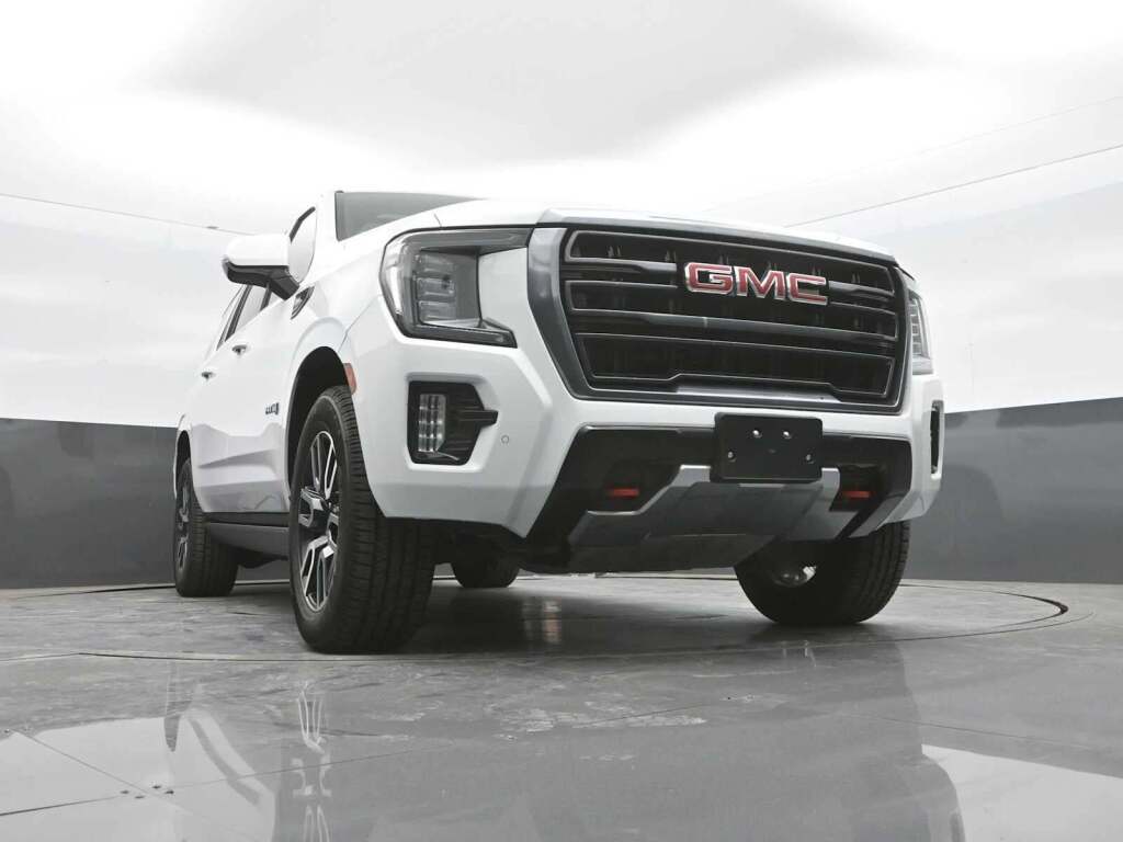 2022 GMC Yukon XL 4WD AT4
