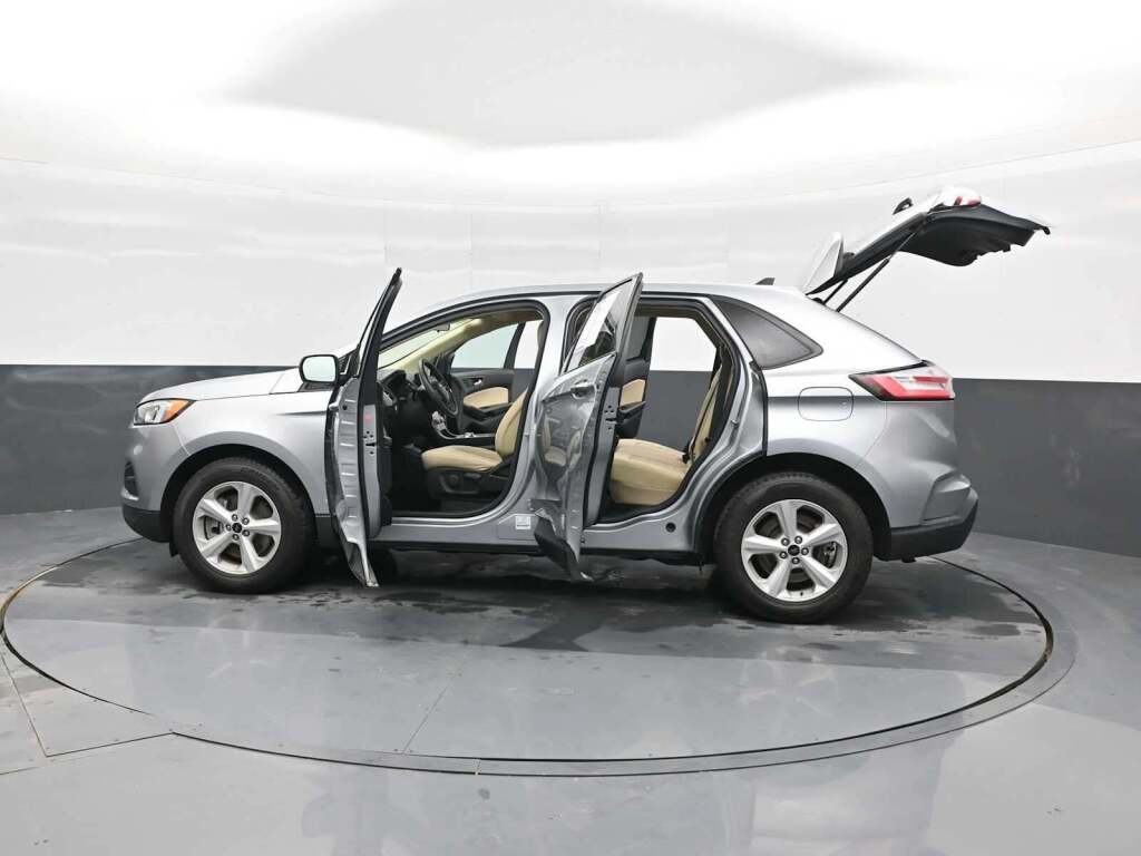 2023 Ford Edge SE