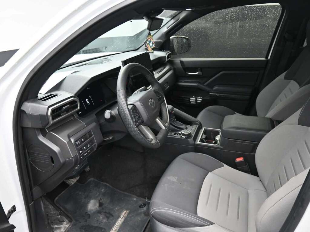 2024 Toyota Tacoma SR5