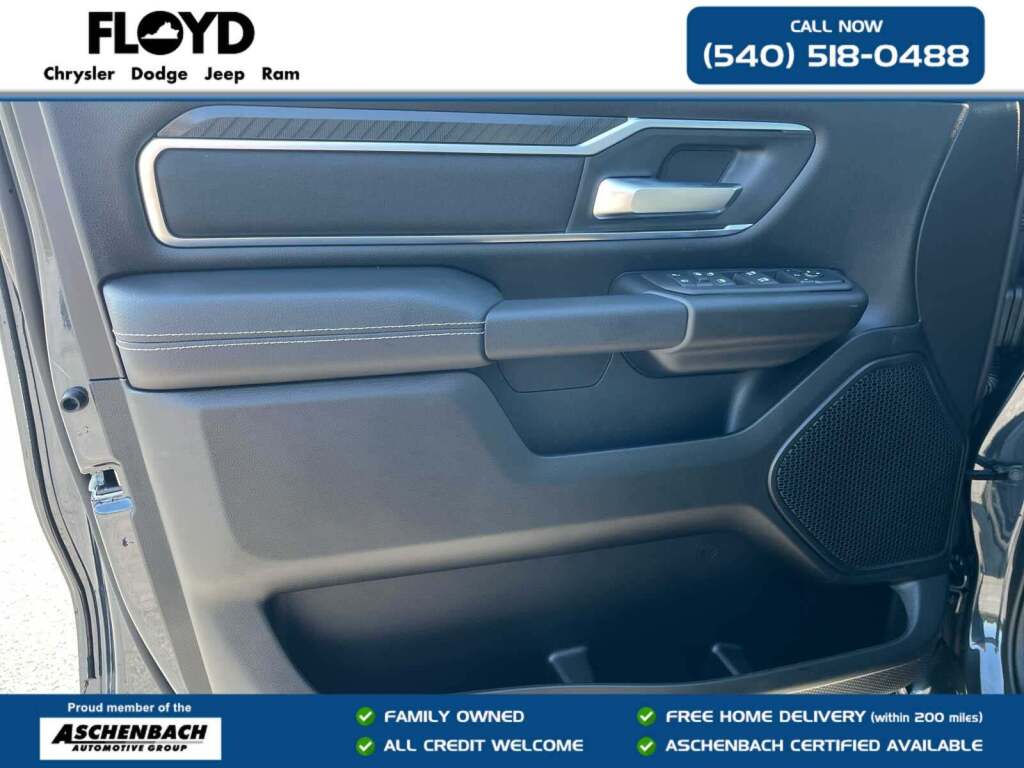 2026 Ram 1500 Big Horn Crew Cab 4x4 5'7" Box