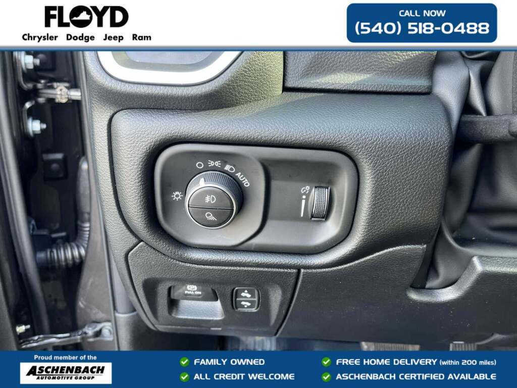 2026 Ram 1500 Big Horn Crew Cab 4x4 5'7" Box