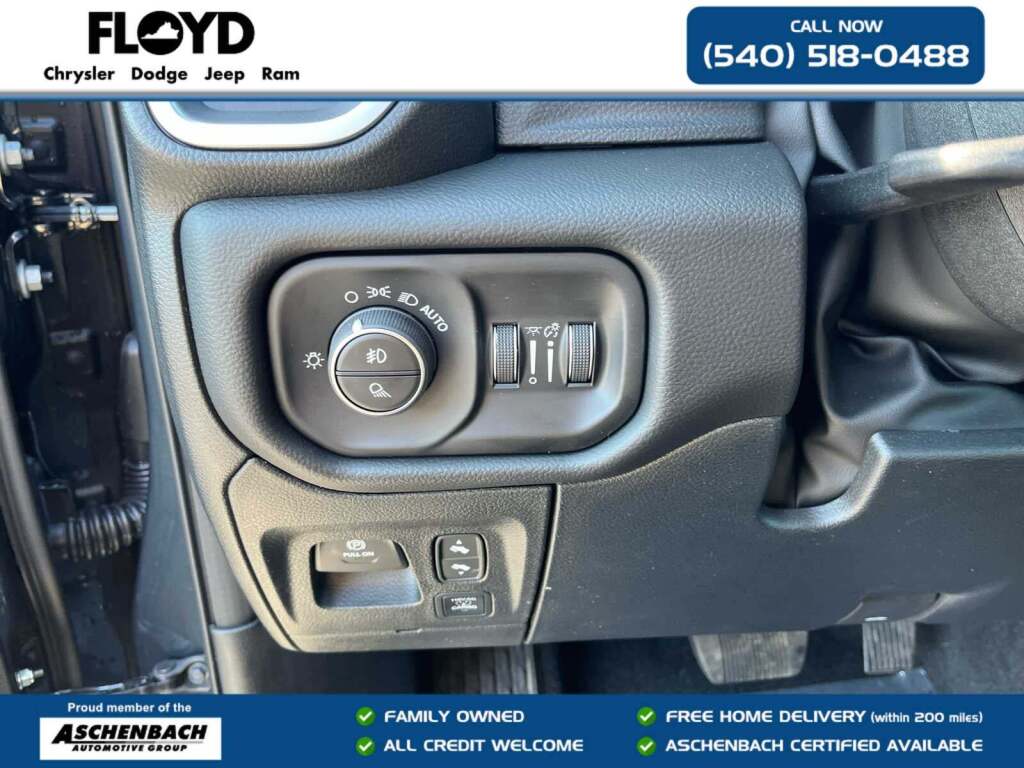 2026 Ram 1500 Big Horn Crew Cab 4x4 5'7" Box