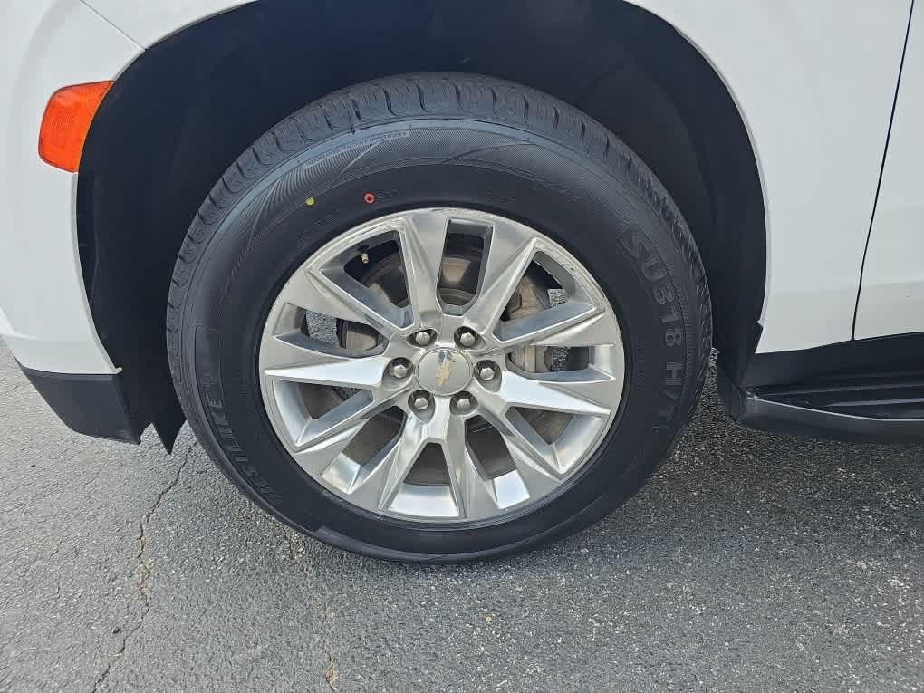 2023 Chevrolet Suburban 4WD Premier