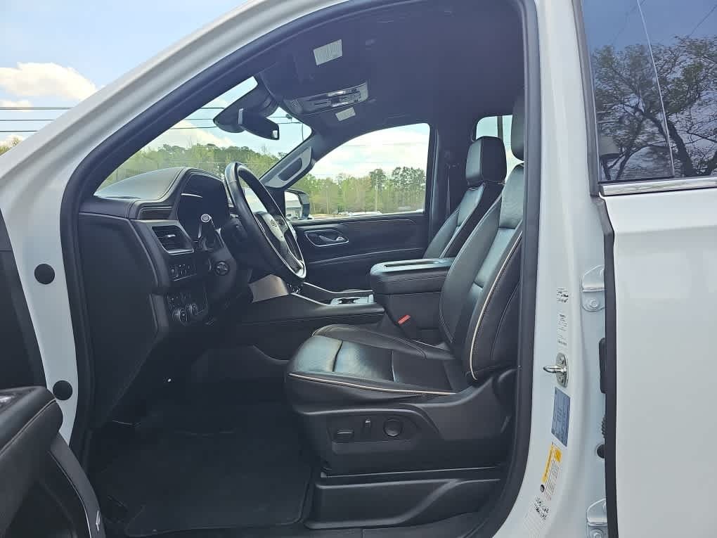 2023 Chevrolet Suburban 4WD Premier