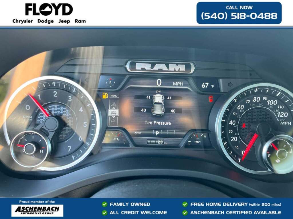 2026 Ram 1500 Big Horn Crew Cab 4x4 5'7" Box