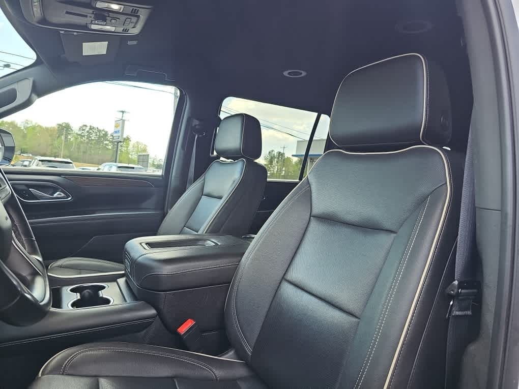 2023 Chevrolet Suburban 4WD Premier