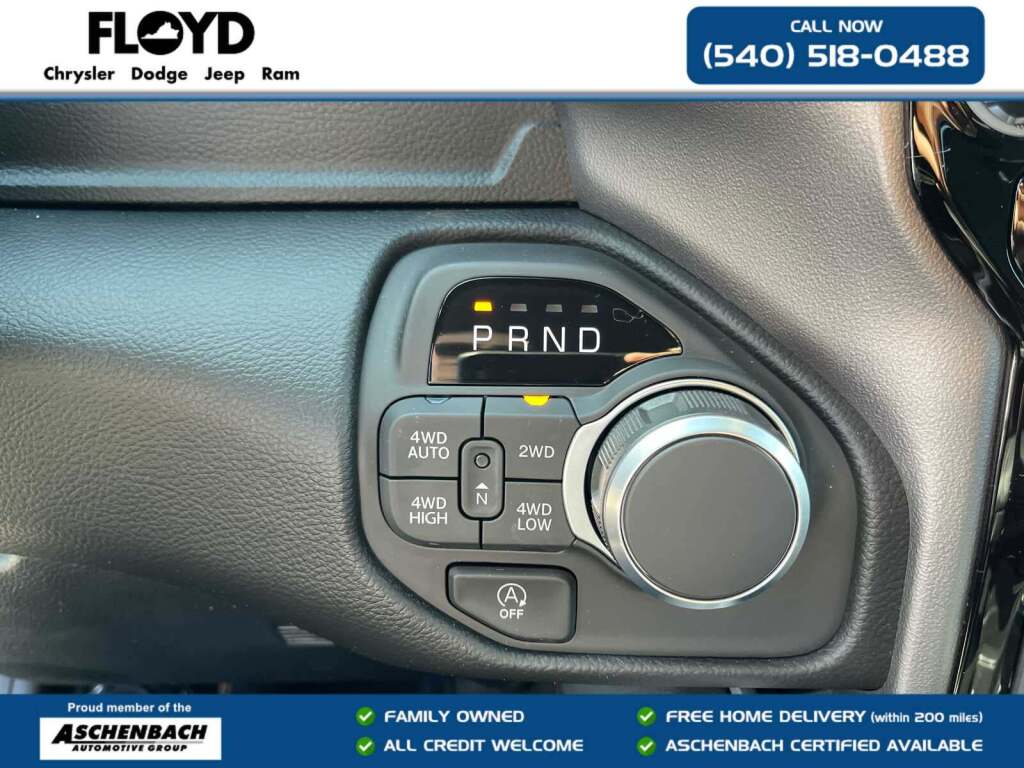 2026 Ram 1500 Big Horn Crew Cab 4x4 5'7" Box