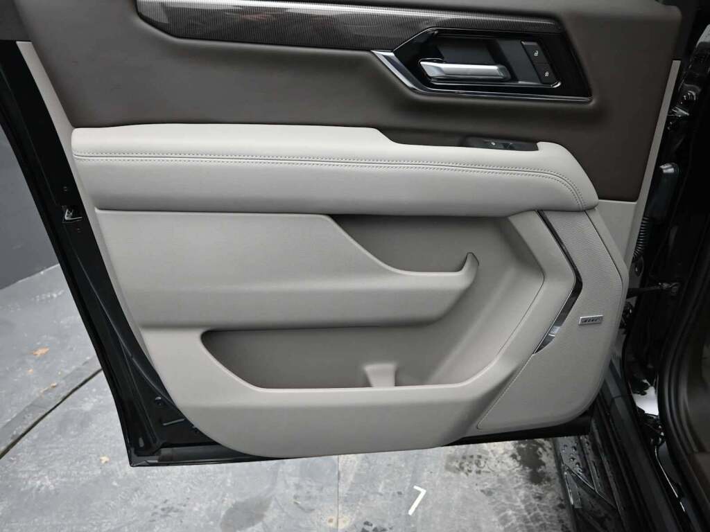 2026 GMC Yukon XL 4WD Elevation