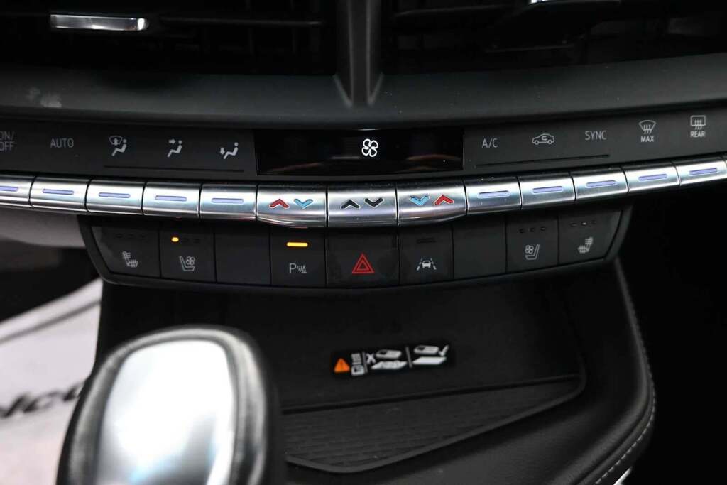 2023 Cadillac CT4 Premium Luxury