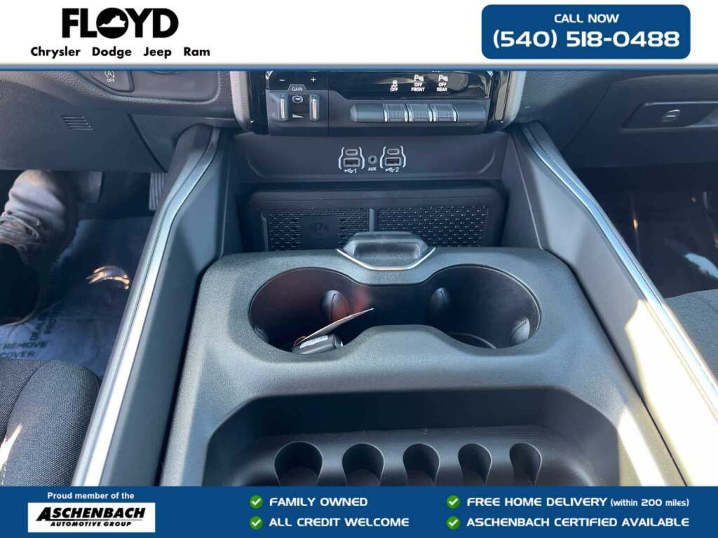 2026 Ram 1500 Big Horn Crew Cab 4x4 5'7" Box