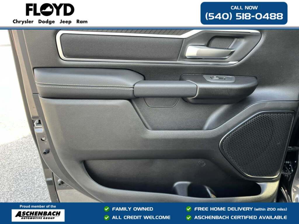 2026 Ram 1500 Big Horn Crew Cab 4x4 5'7" Box