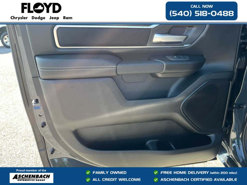 2026 Ram 1500 Big Horn Crew Cab 4x4 5'7" Box