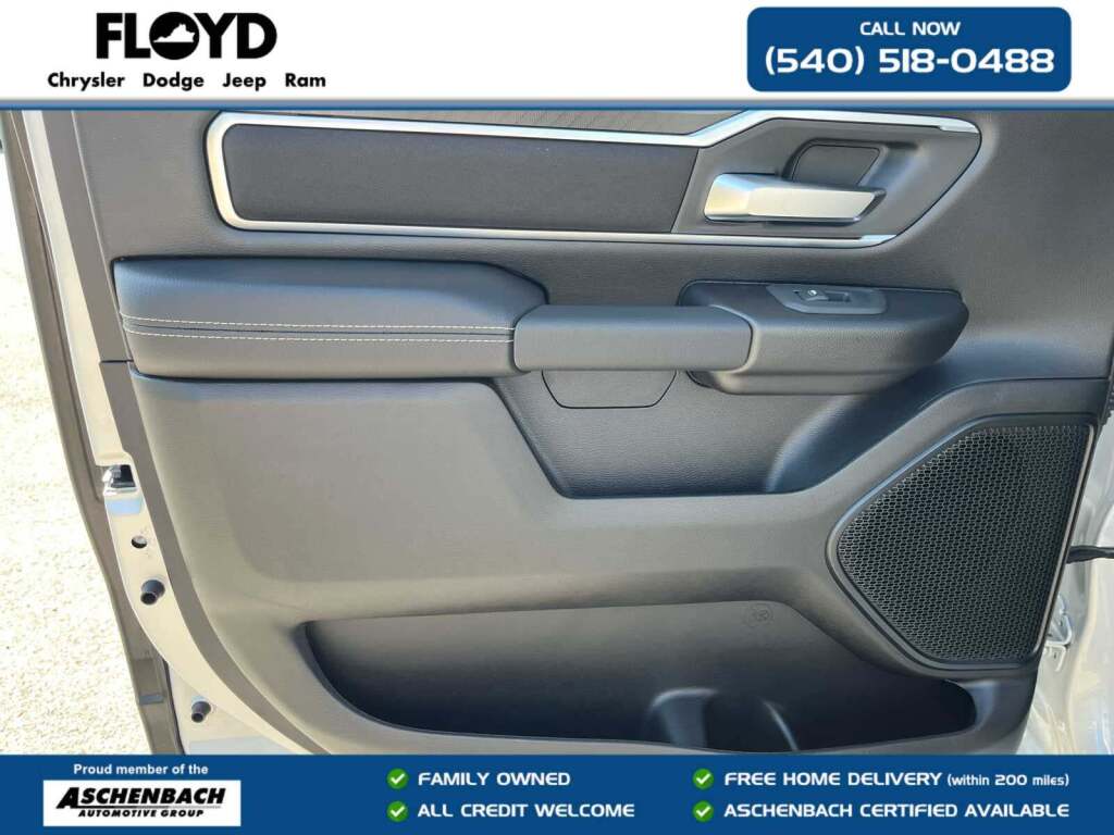2026 Ram 1500 Big Horn Crew Cab 4x4 5'7" Box
