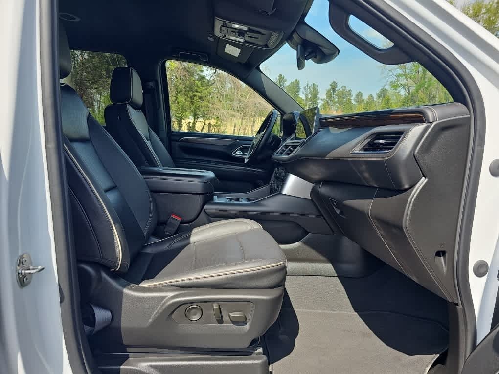2023 Chevrolet Suburban 4WD Premier